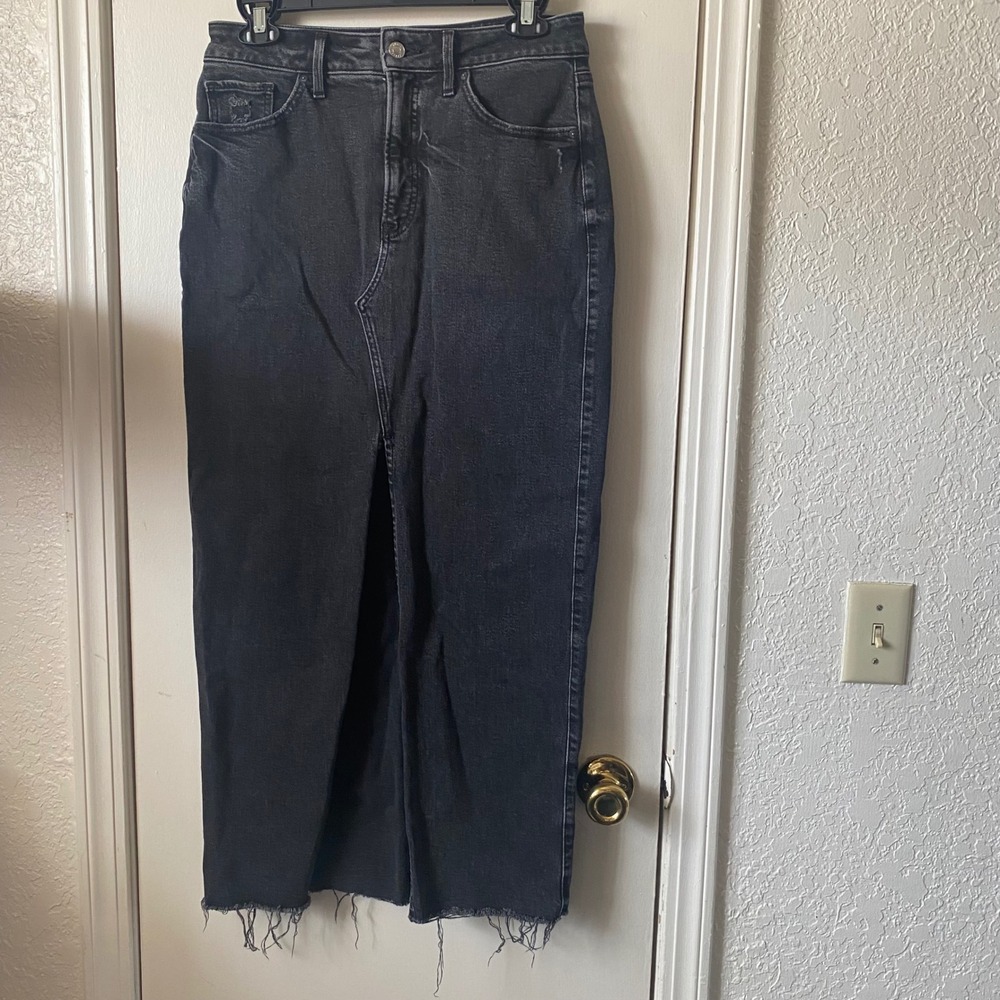 Express Black Denim Maxi Skirt Front Slit Raw Hem High Rise Faded Wash Size 6